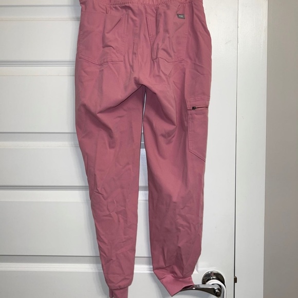 FIGS SET - Picture 2 of 5